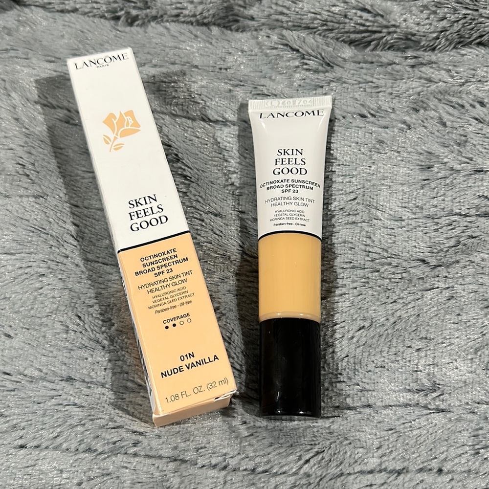 Lancome Skin Feels Good Hydrating Skin Tint Color:01N Nude Vanilla exp 07/24 NIB